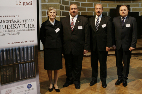 Augstākās tiesas Senāta un tiesu palātu darbības 15 gadu darbam veltītajā konferencē: Irmgarde Grisa, Ivars Bičkovičs, Marts Rasks un Gintars Križevičs