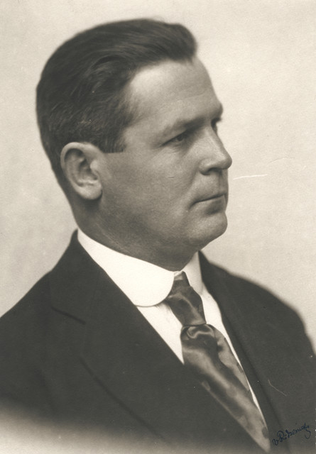 Aleksandrs Būmanis 20. gadsimta 30. gados Rīgā